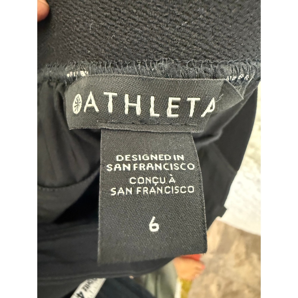 Athleta Black Vienna Cargo Pants – Size 6 – Pull-On Stretch Travel Pants - Picture 2 of 11